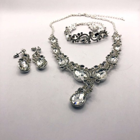 3-Piece set necklace bracelet earrings Miraculous Garden set NIB - Picture 9 of 15